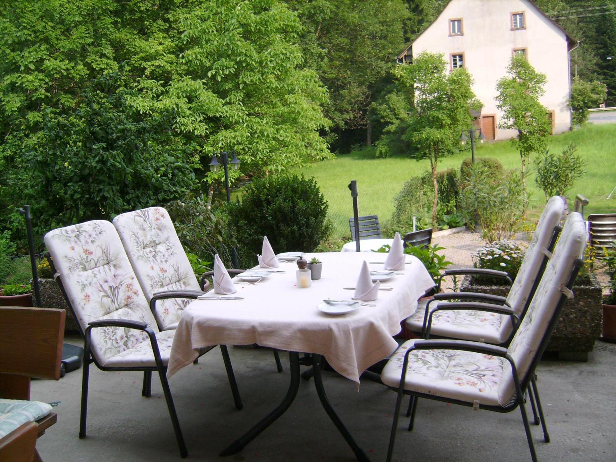 Gasthaus Zur Erle Hotel Simonswald Exterior foto